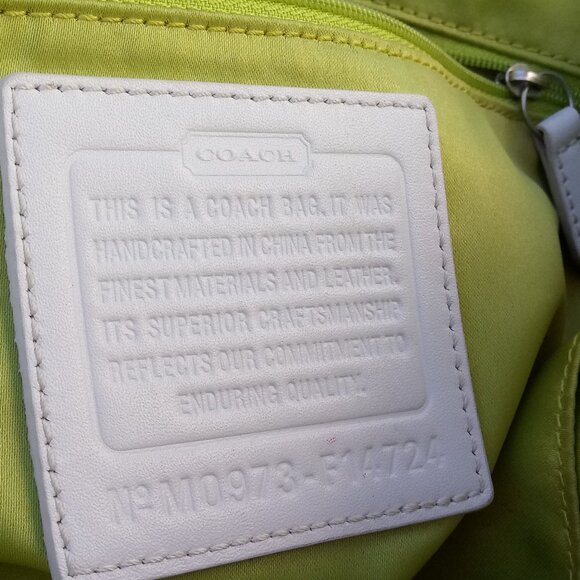 Coach F14724 Limited Edition Signature Bleecker Daisy Tote Bag Purse - Picture 7 of 11